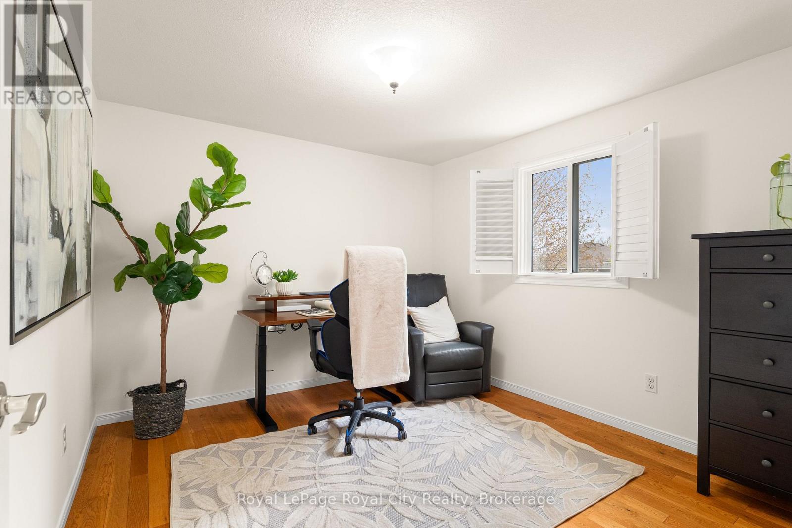 131 SWIFT CRESCENT - 32