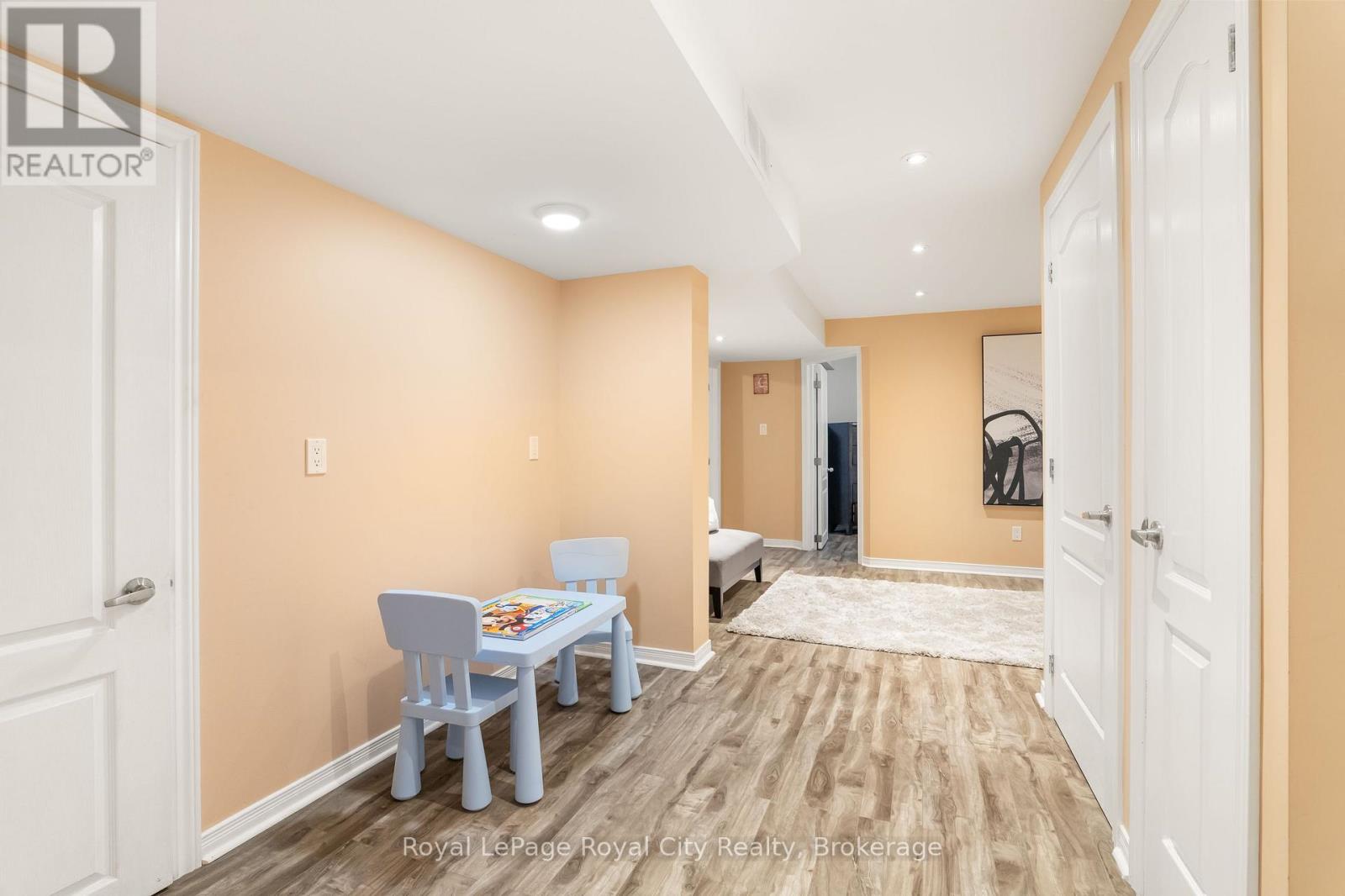 131 SWIFT CRESCENT - 40
