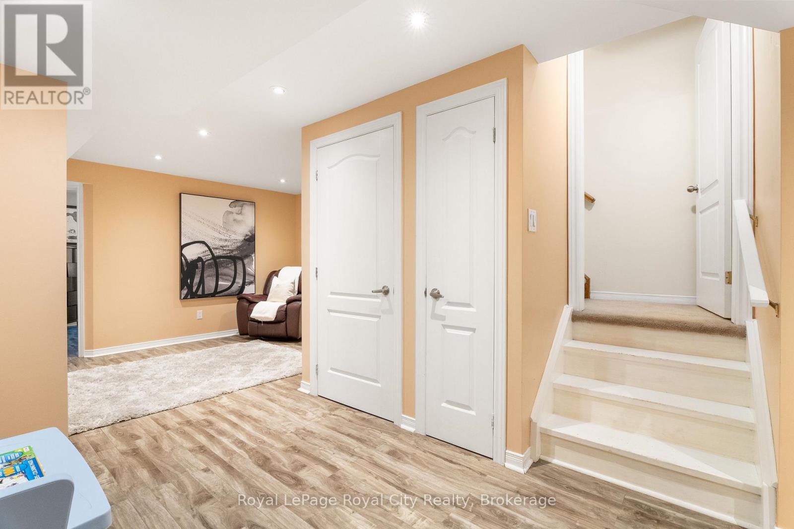 131 SWIFT CRESCENT - 41