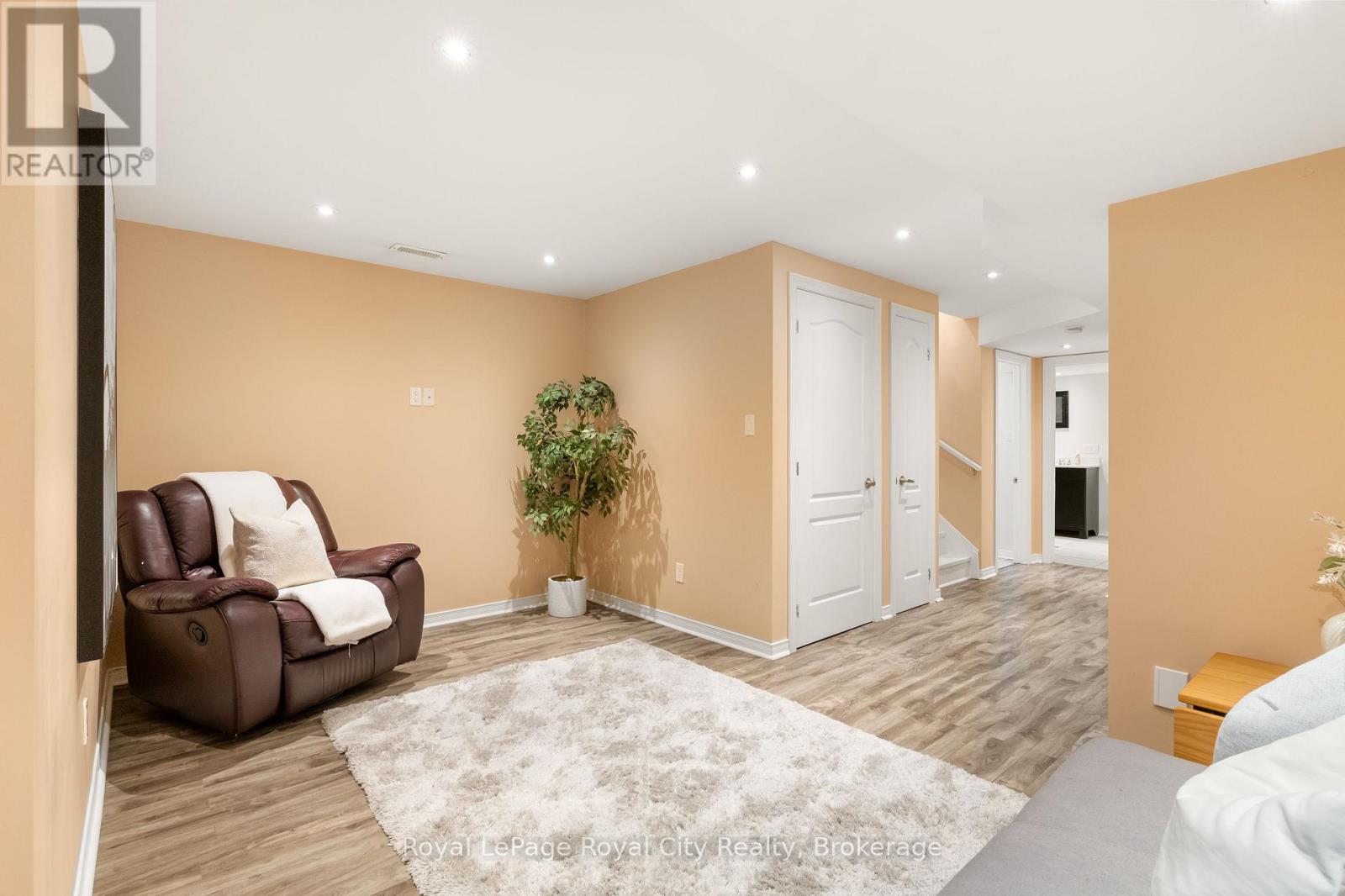 131 SWIFT CRESCENT - 43