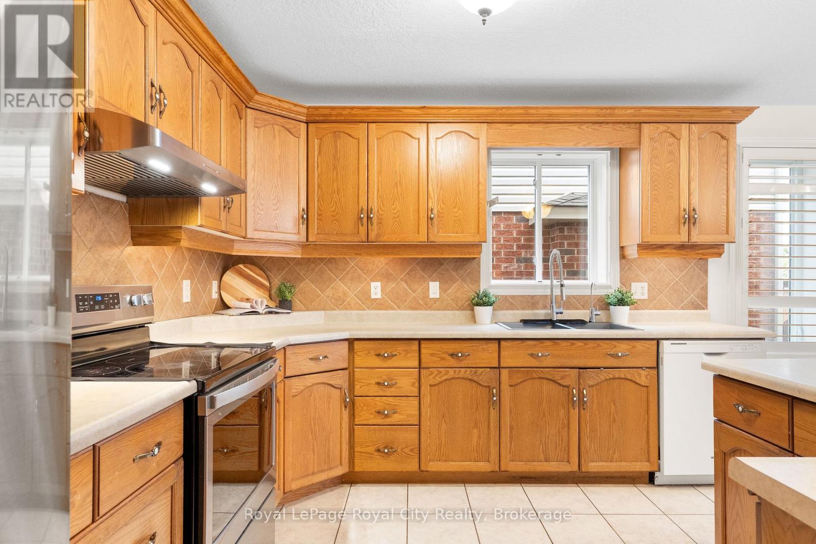 131 SWIFT CRESCENT - 7