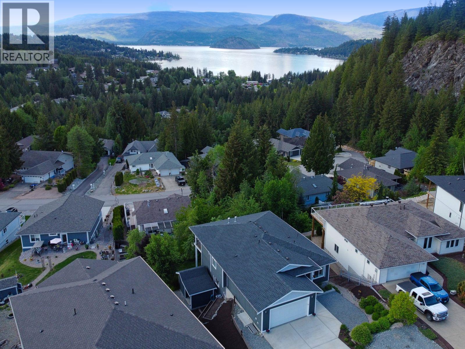 2592 Alpen Paradies Road Unit# 38, Blind Bay