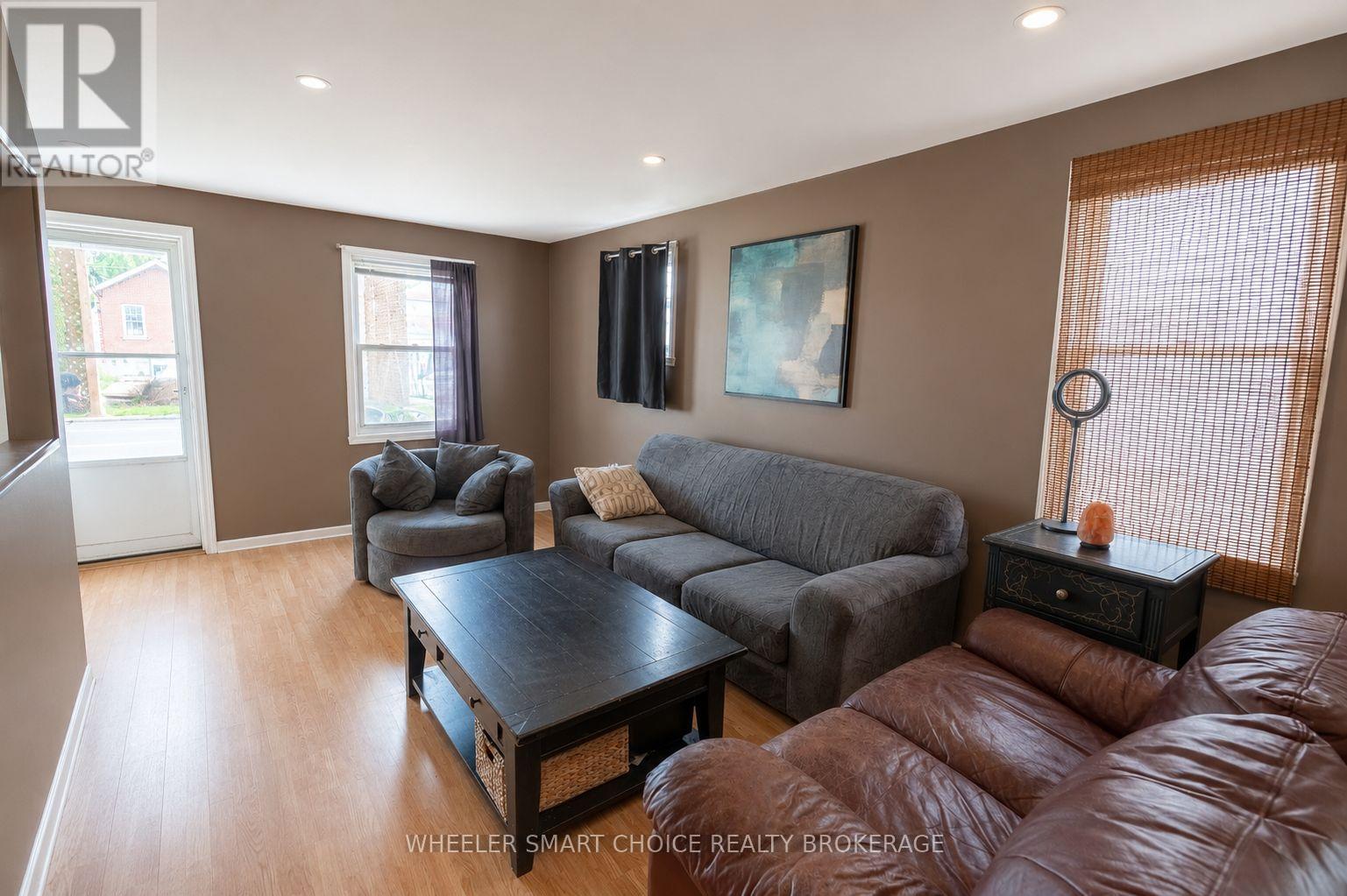 434-436 5TH STREET E - 5
