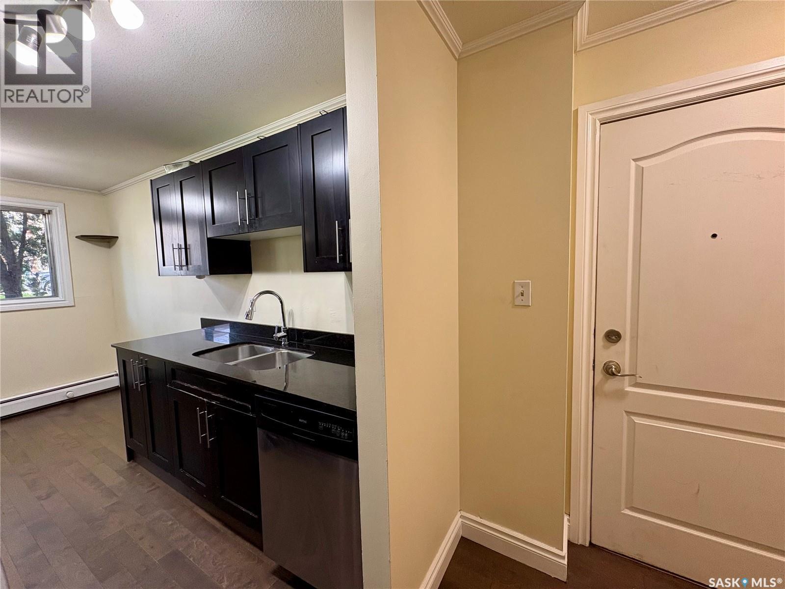 #102 920 9th STREET E - 6