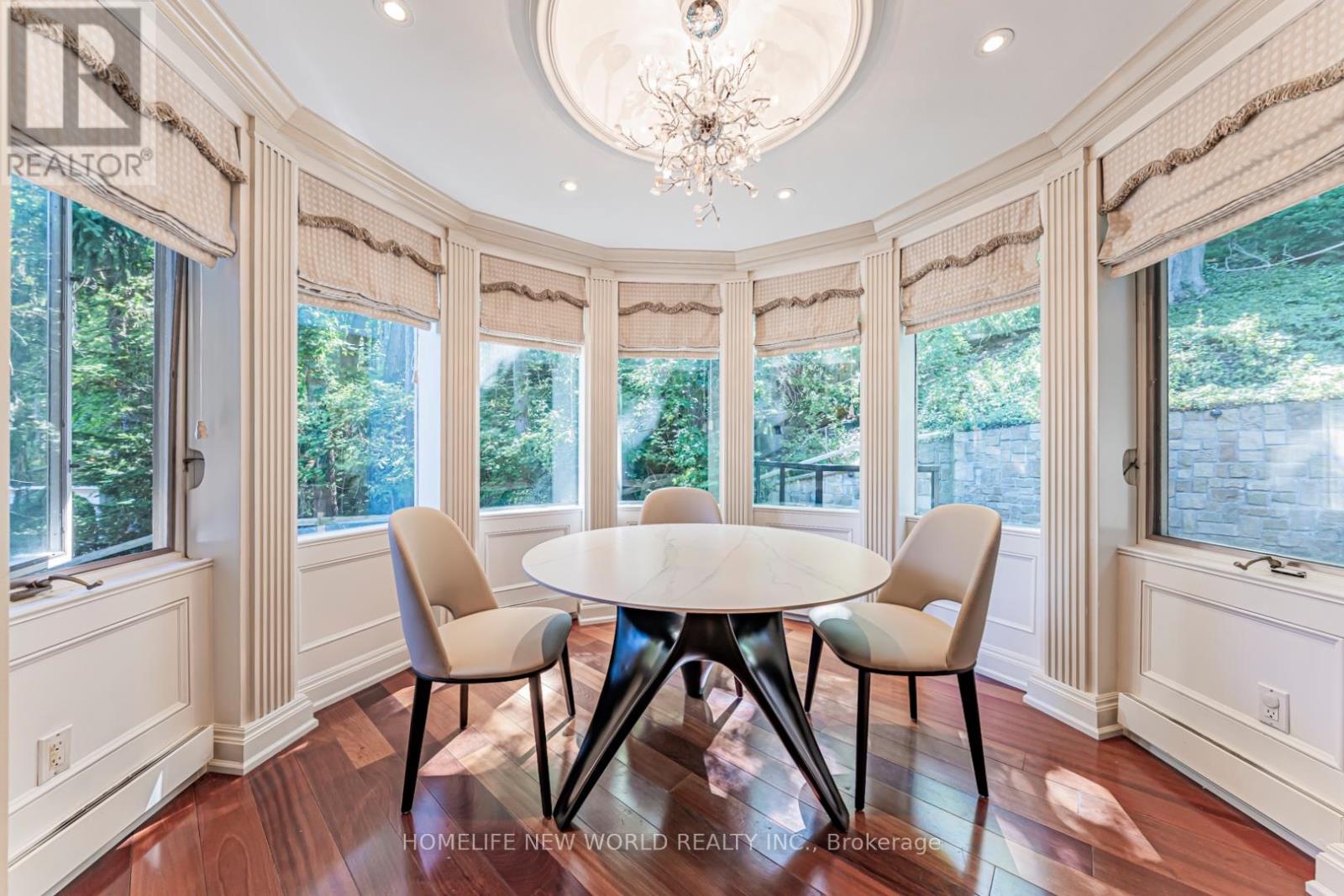 1 CAMPBELL CRESCENT - 12