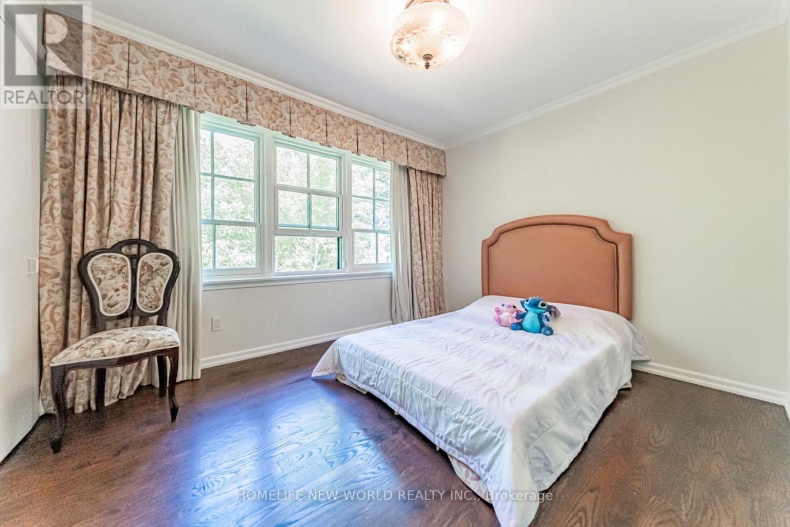 1 CAMPBELL CRESCENT - 19