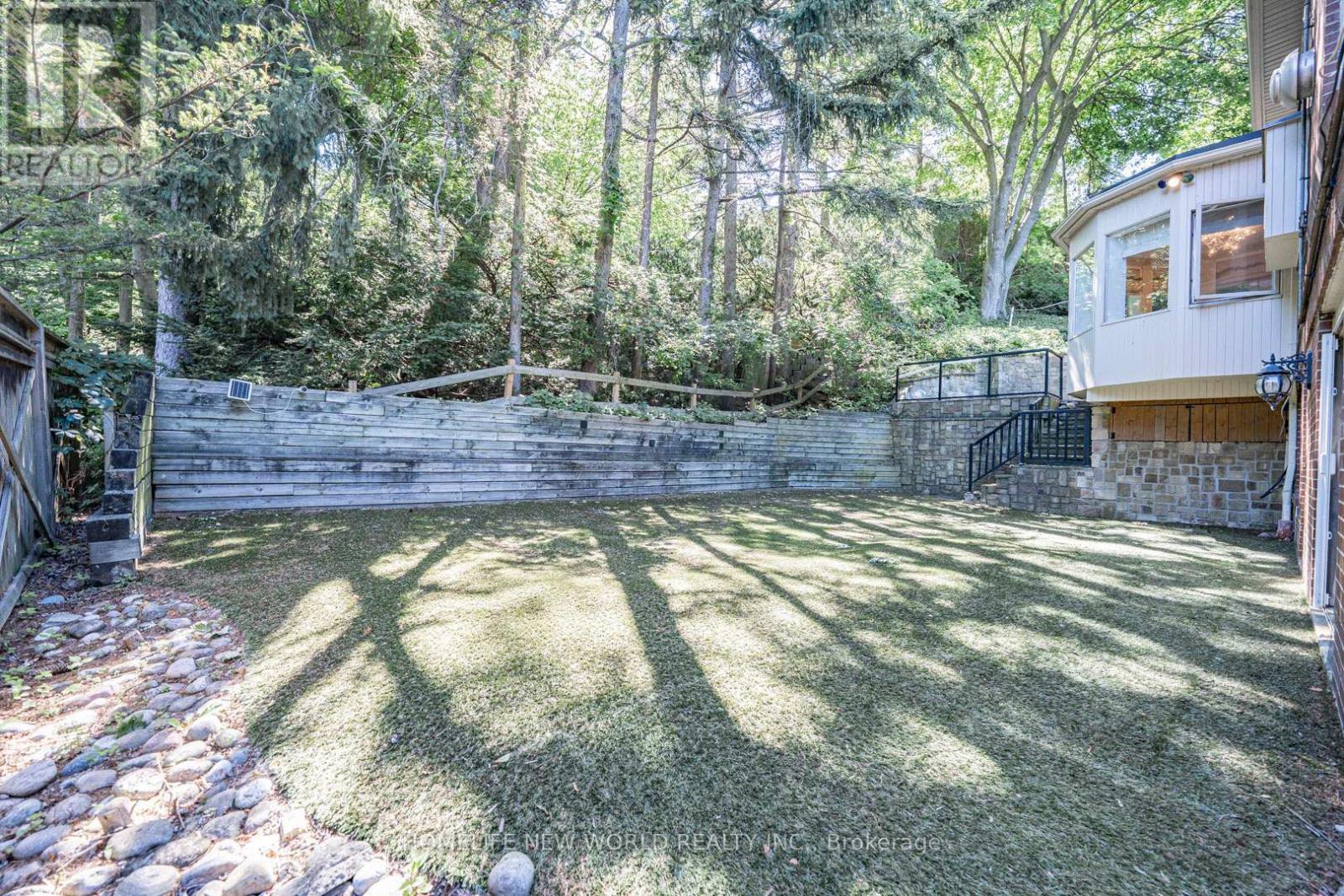 1 CAMPBELL CRESCENT - 28
