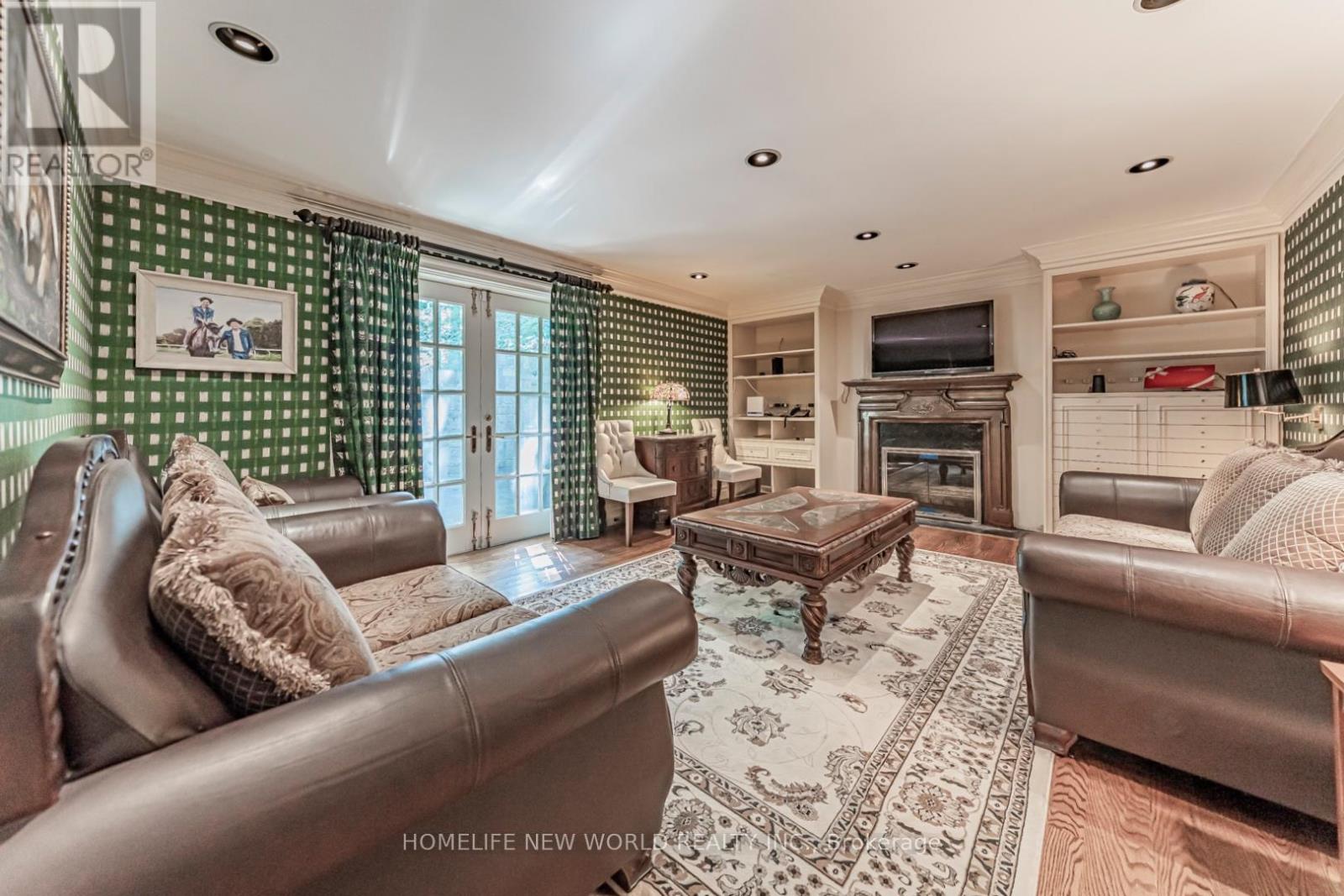 1 CAMPBELL CRESCENT - 5