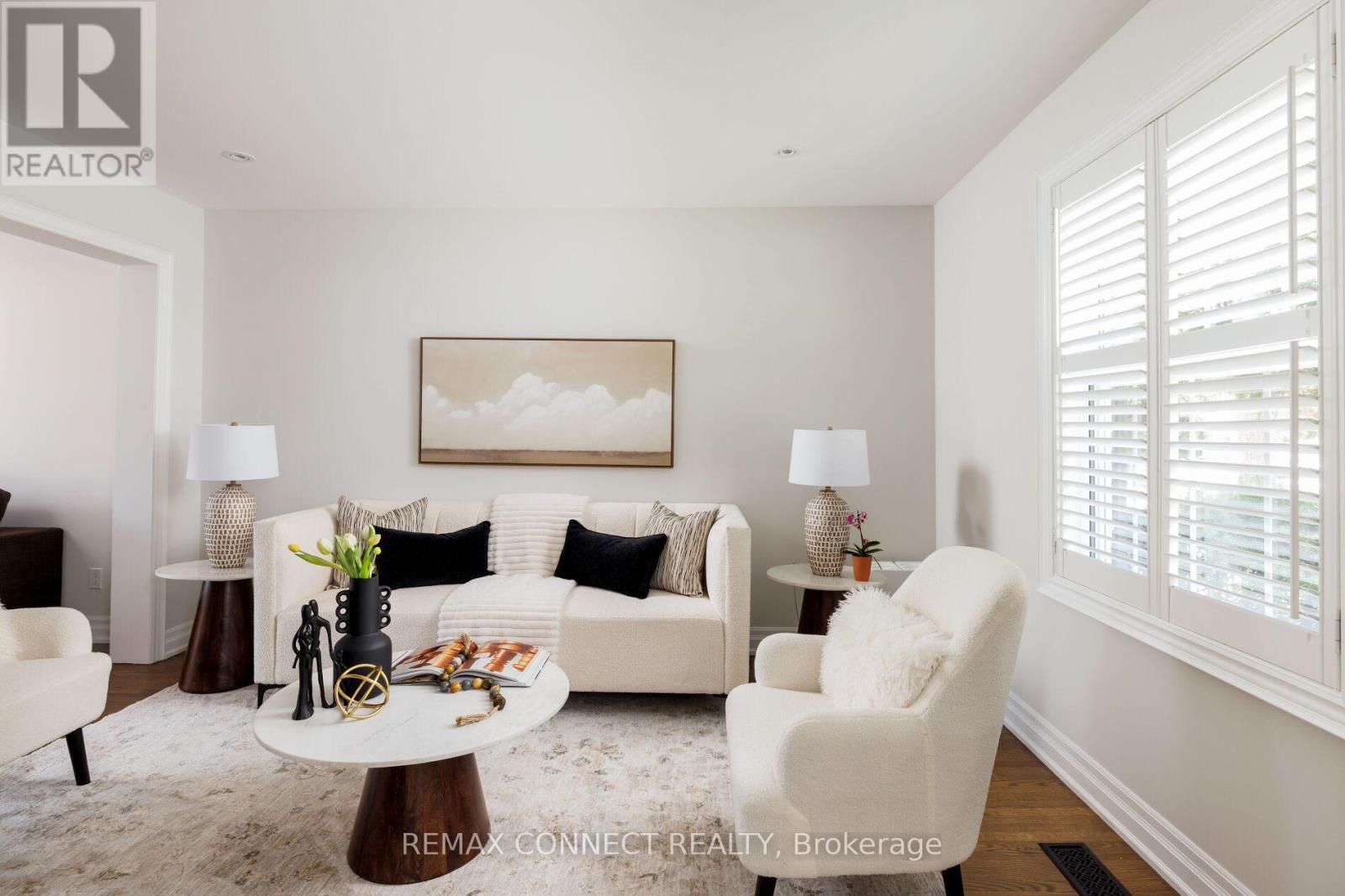 52 ANGUS DRIVE - 6