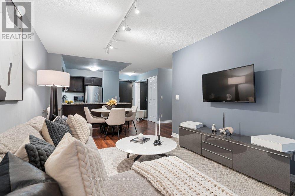 #3108 19 GRAND TRUNK CRESCENT - 7