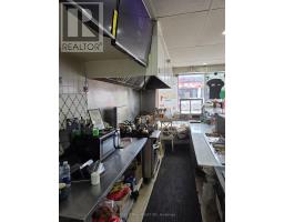 2789 Danforth Avenue, Toronto, ON M4C1L9 Photo 6
