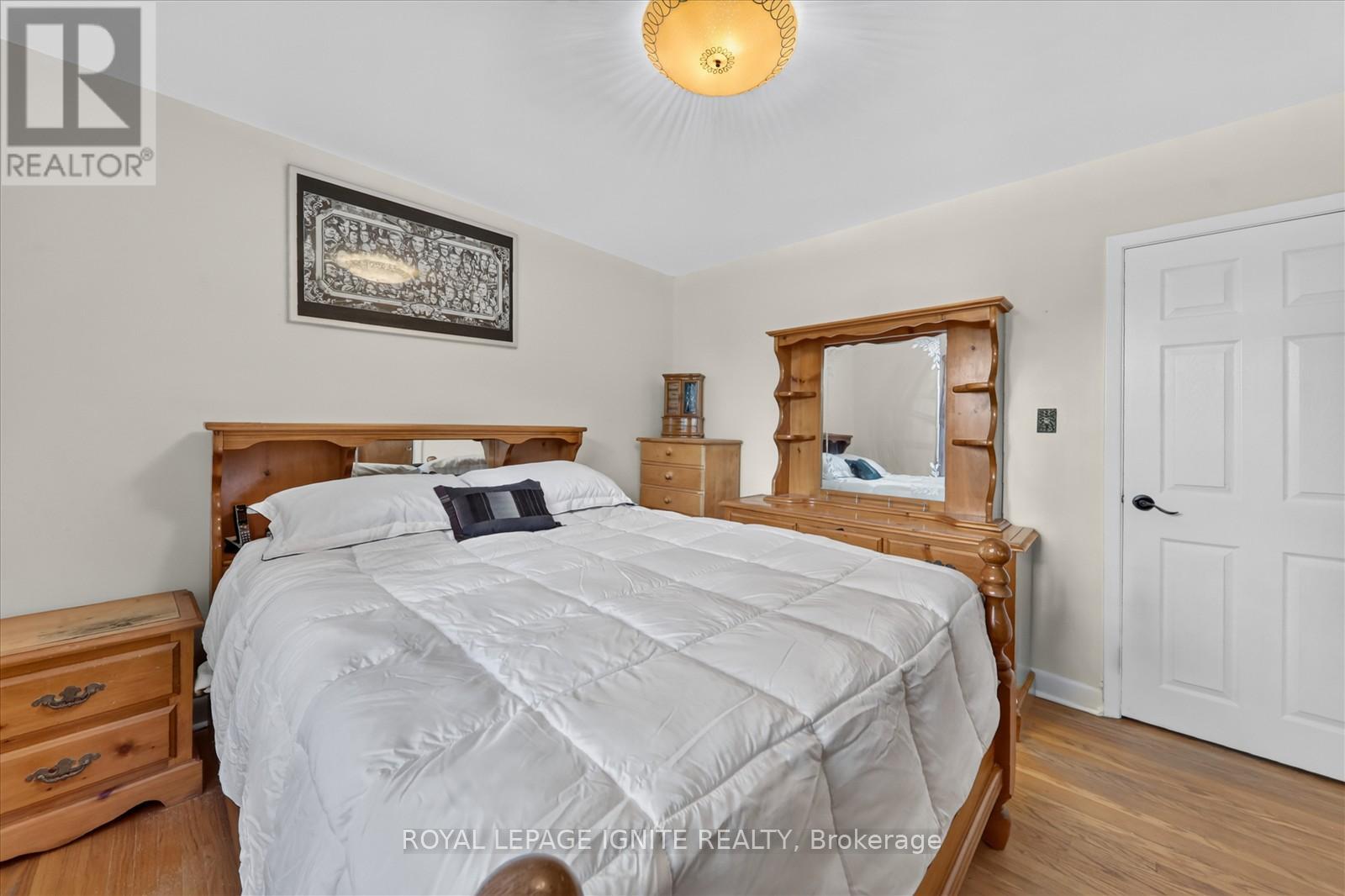 20 ALANBURY CRESCENT - 14