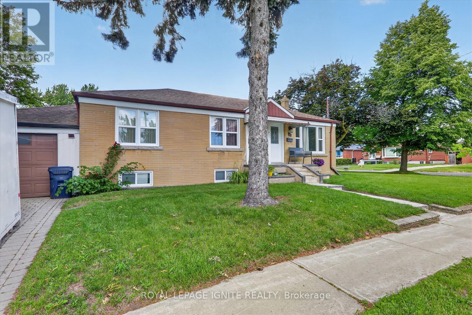 20 ALANBURY CRESCENT - 2
