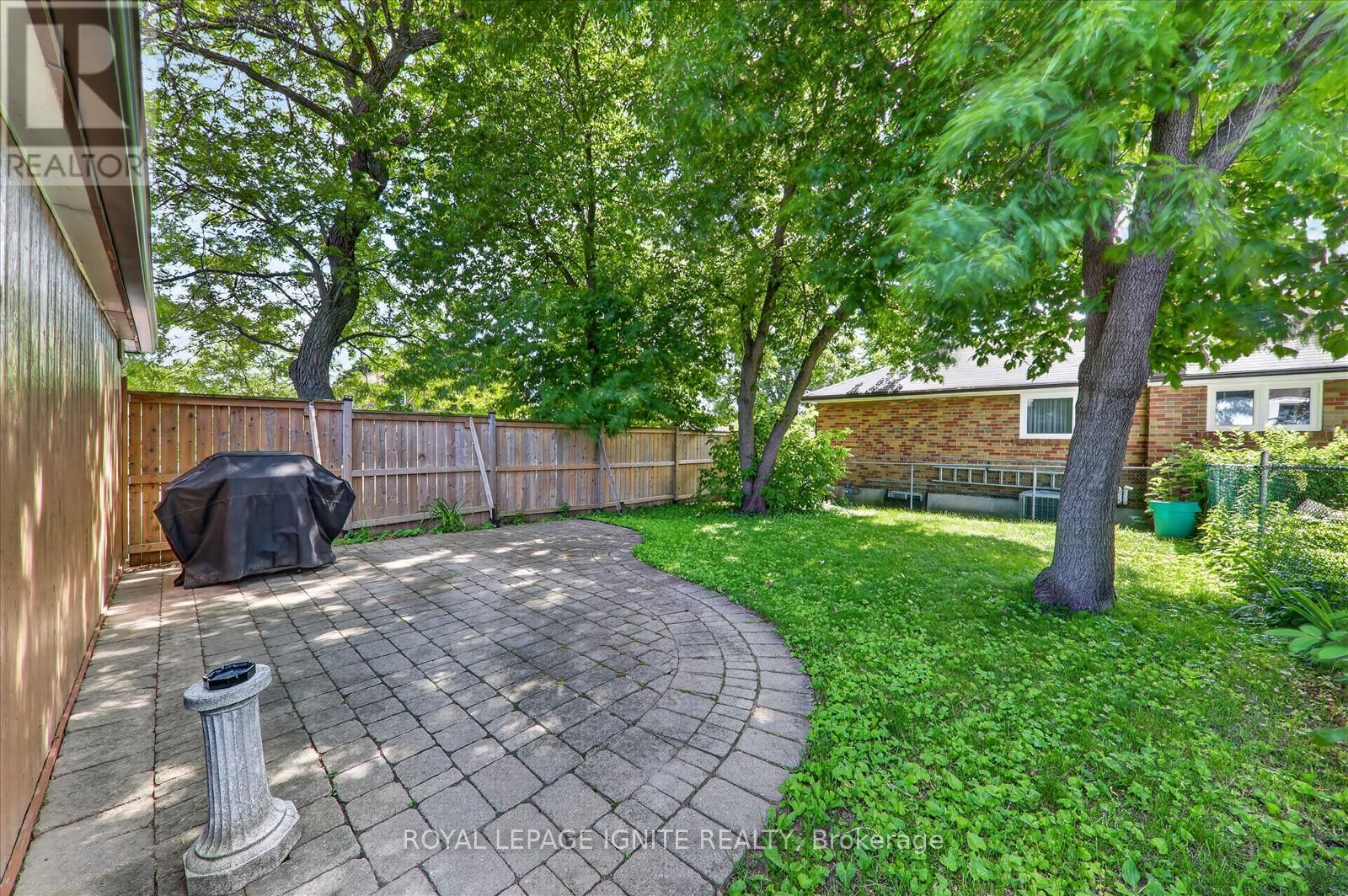 20 ALANBURY CRESCENT - 28