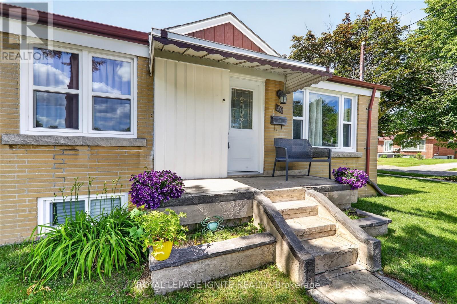 20 ALANBURY CRESCENT - 5
