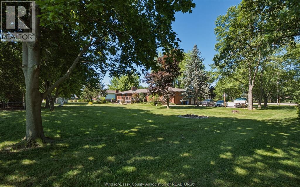 1732 Belle River ROAD - 45