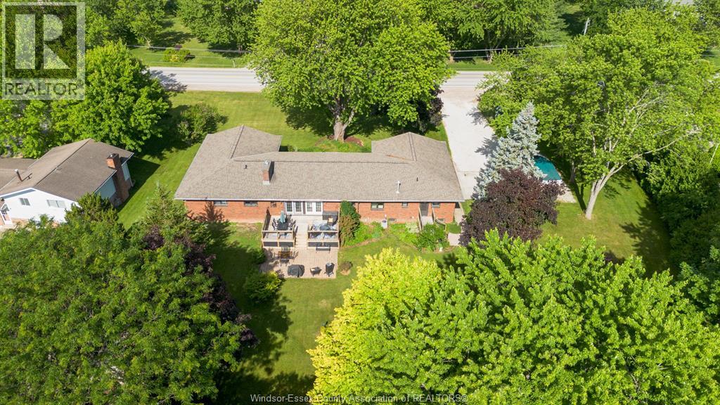 1732 Belle River ROAD - 50