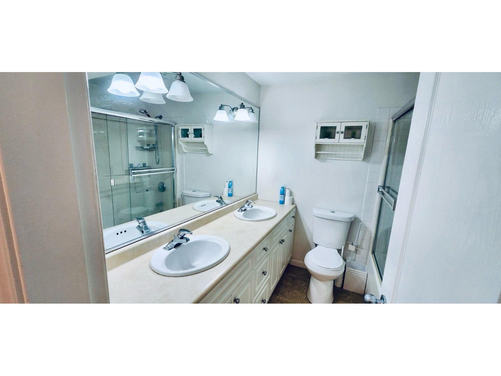 Suite 2255 124 STREET, Surrey — photo 2
