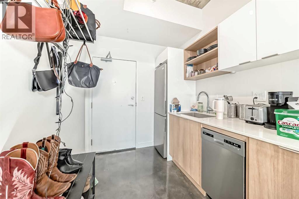 #906 1319 14 Avenue SW - 12