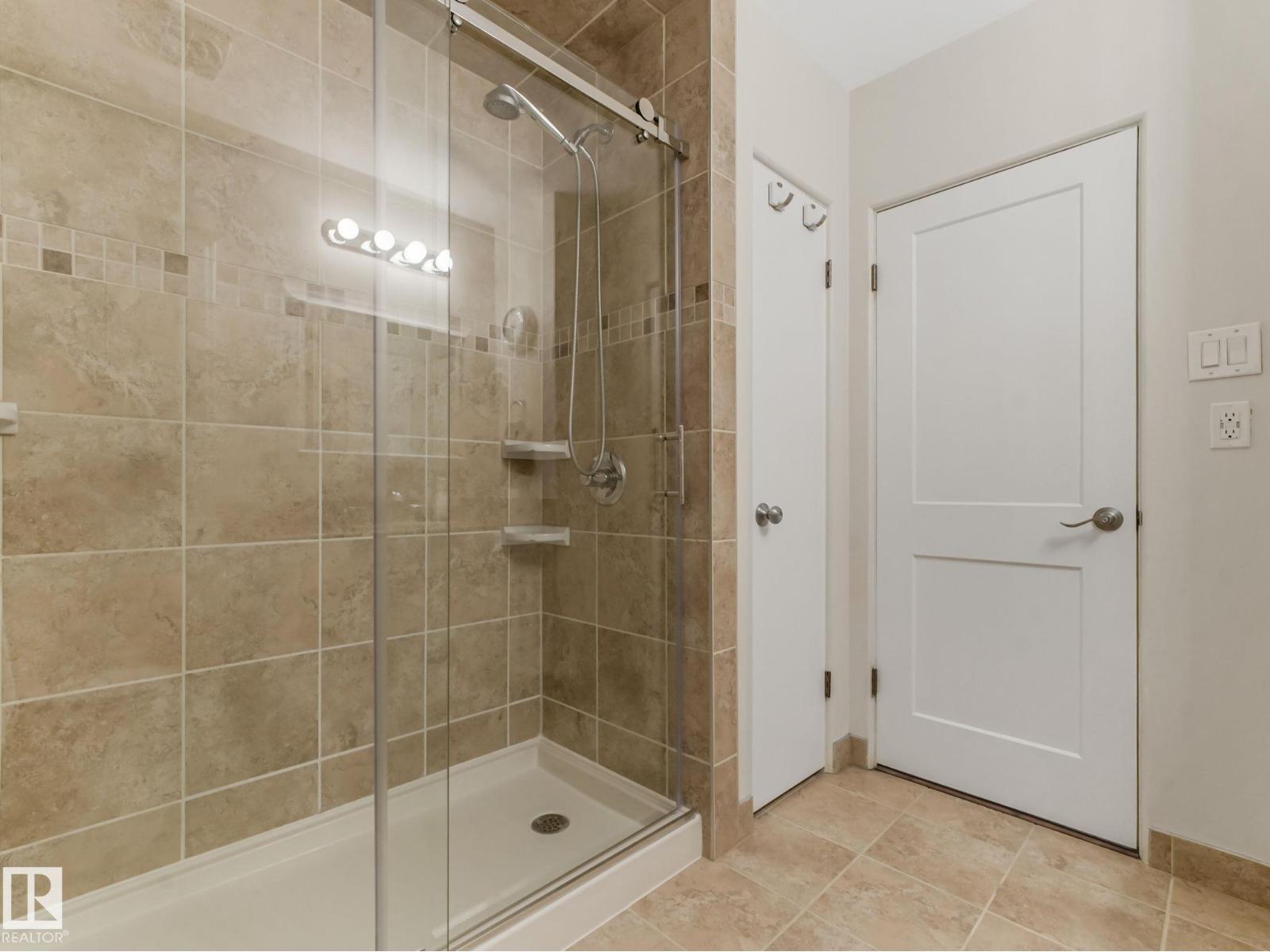 8604/8606 79 ST NW — photo 30