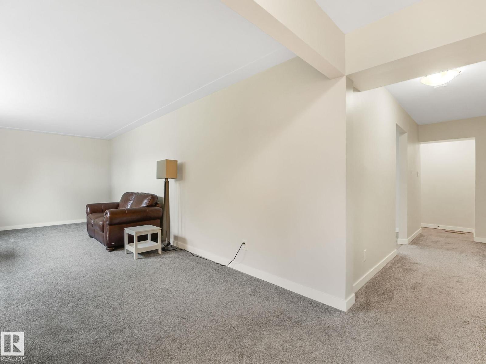 8604/8606 79 ST NW — photo 38