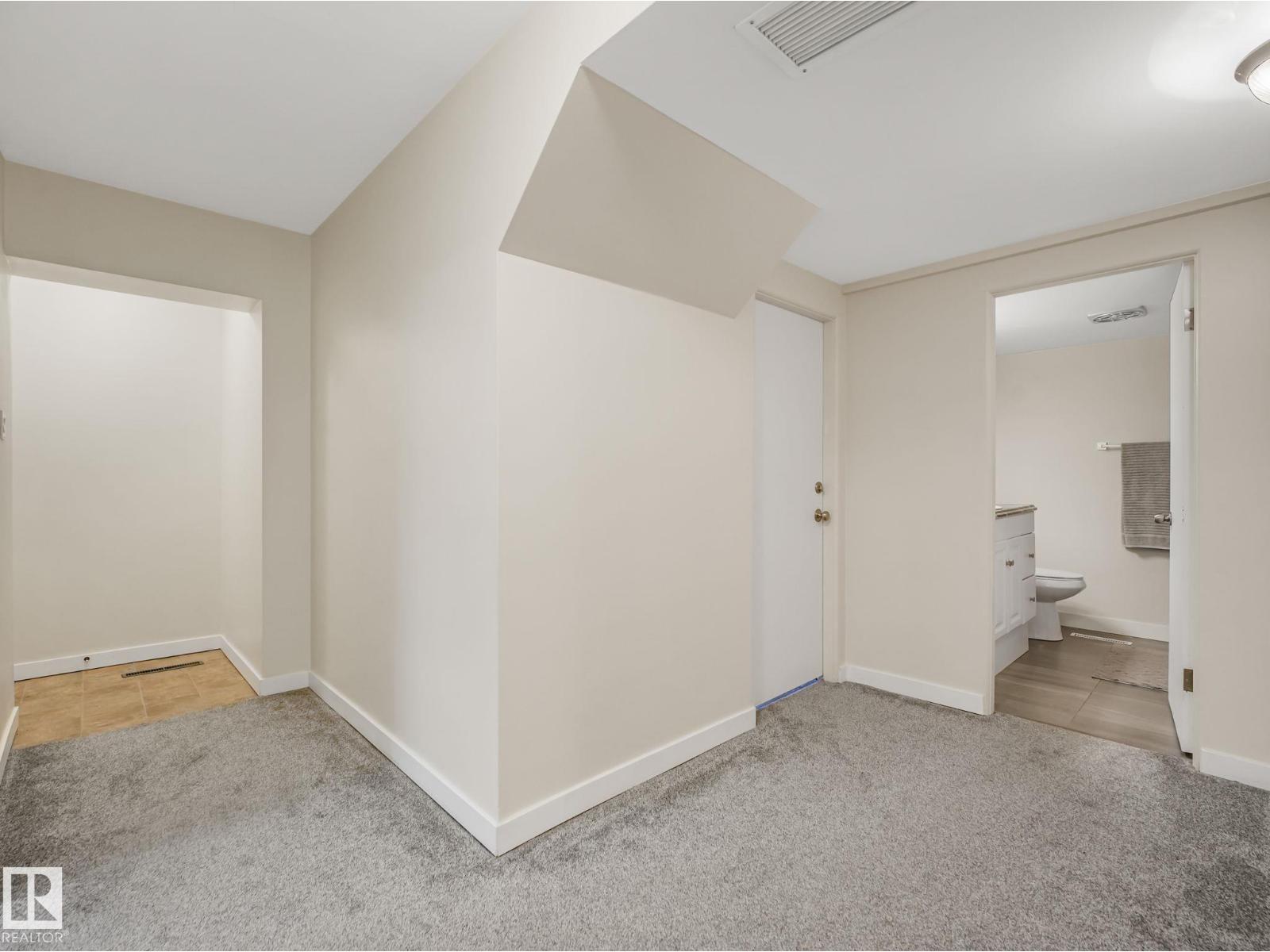 8604/8606 79 ST NW — photo 43