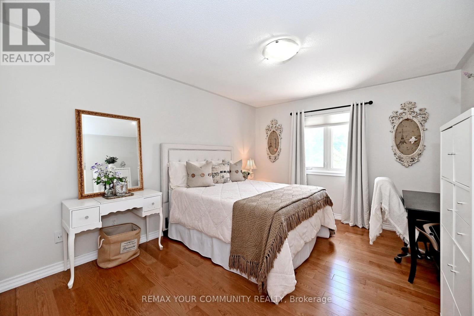 425 EASY STREET - 24