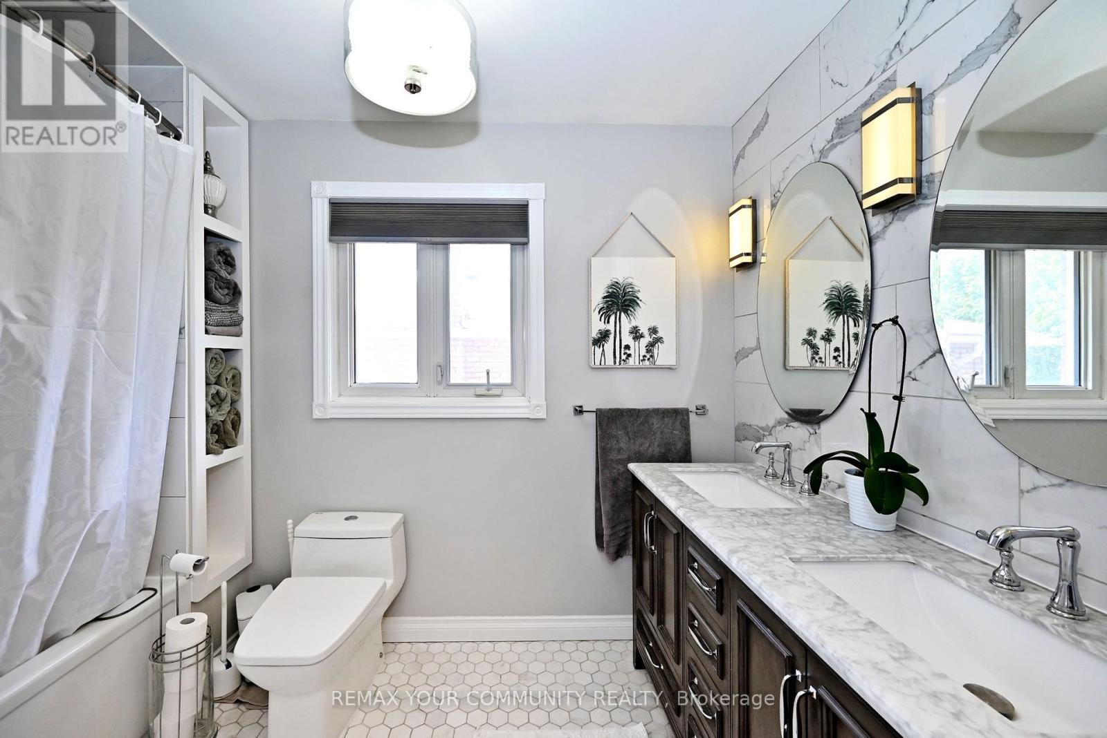 425 EASY STREET - 25