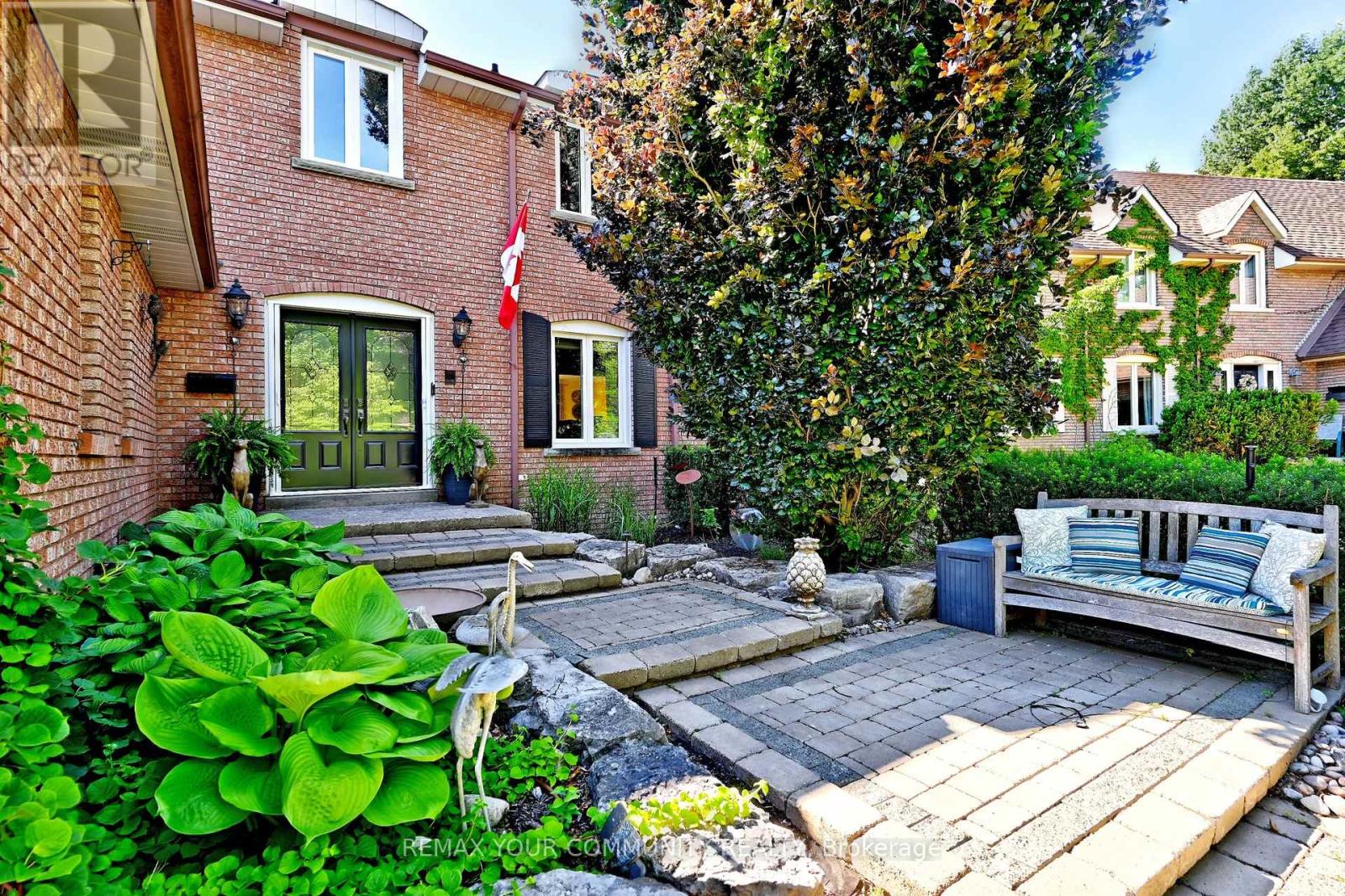 425 EASY STREET - 3