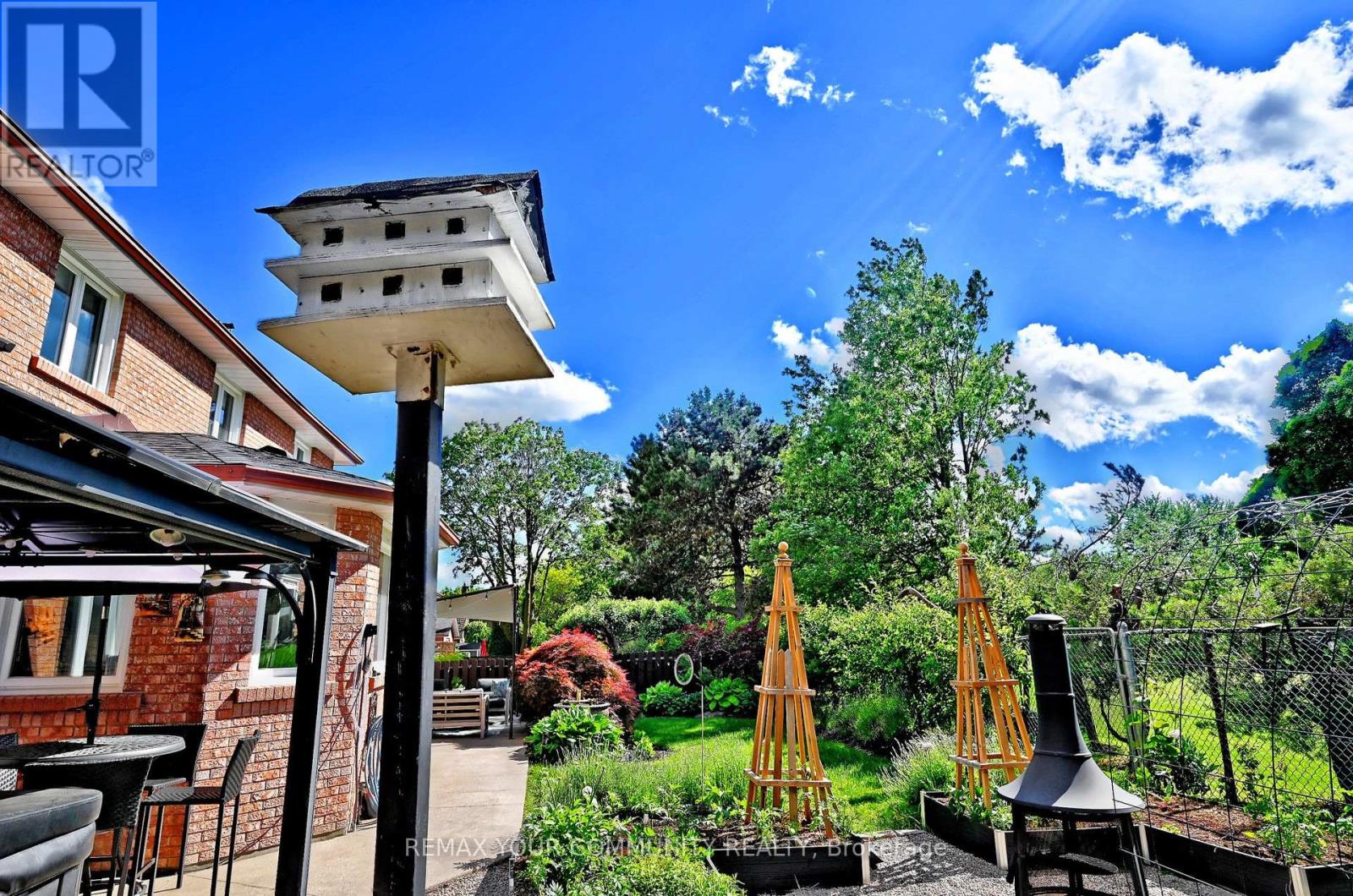 425 EASY STREET - 41