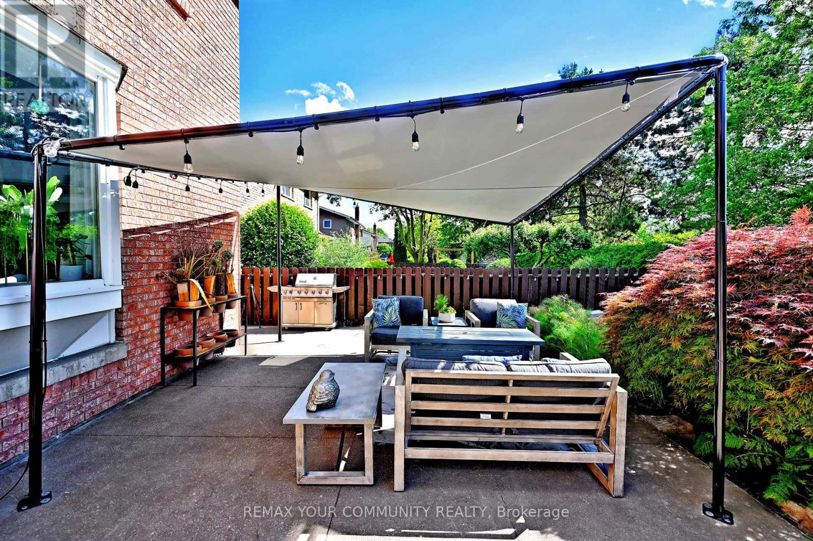425 EASY STREET - 42