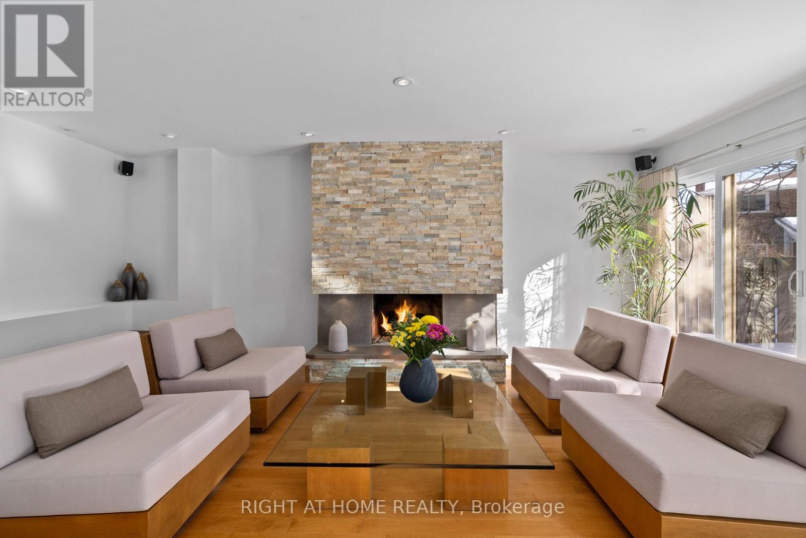 54 LONDON ROAD - 1