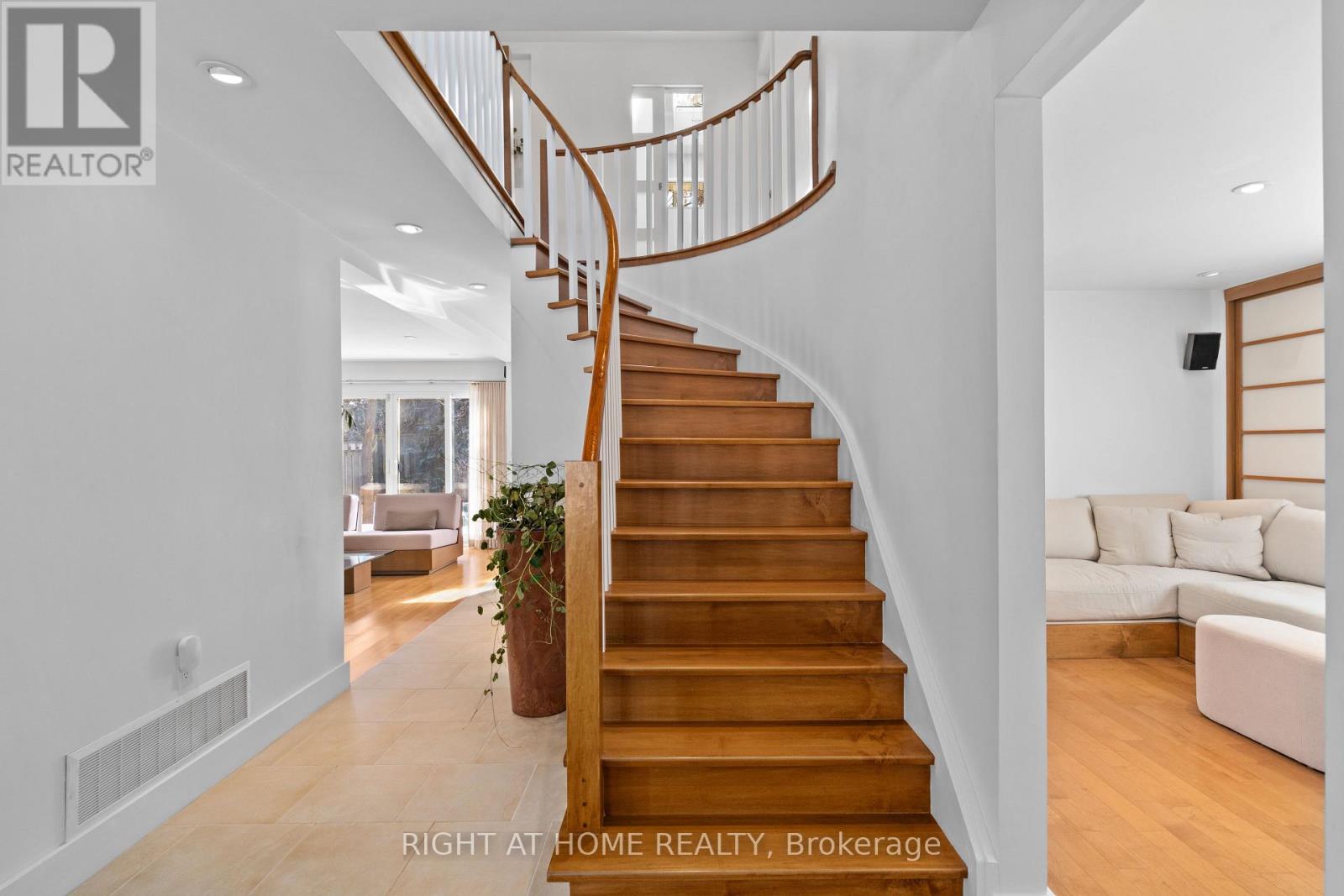 54 LONDON ROAD - 5