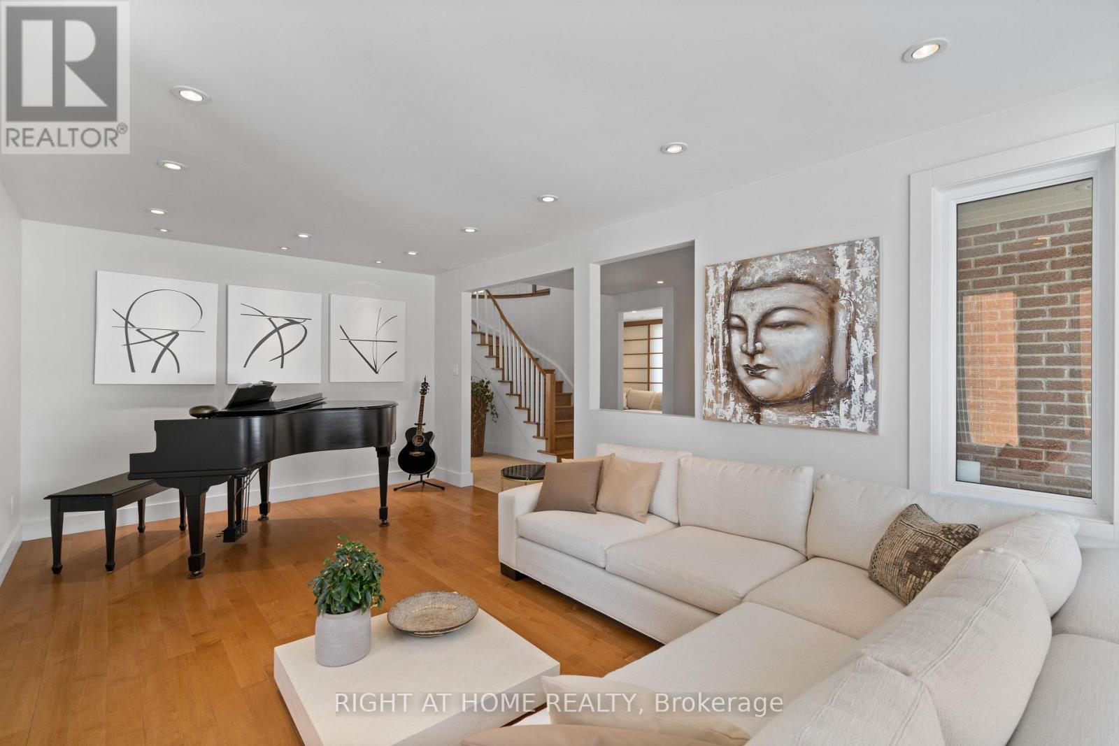 54 LONDON ROAD - 7