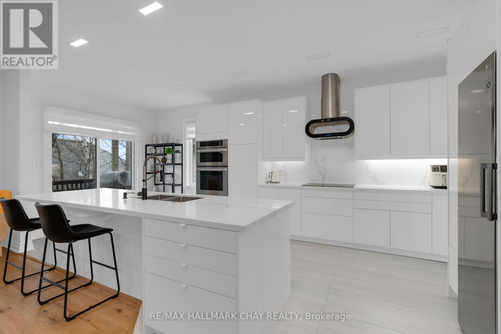 16 OAKMONT AVENUE - 14