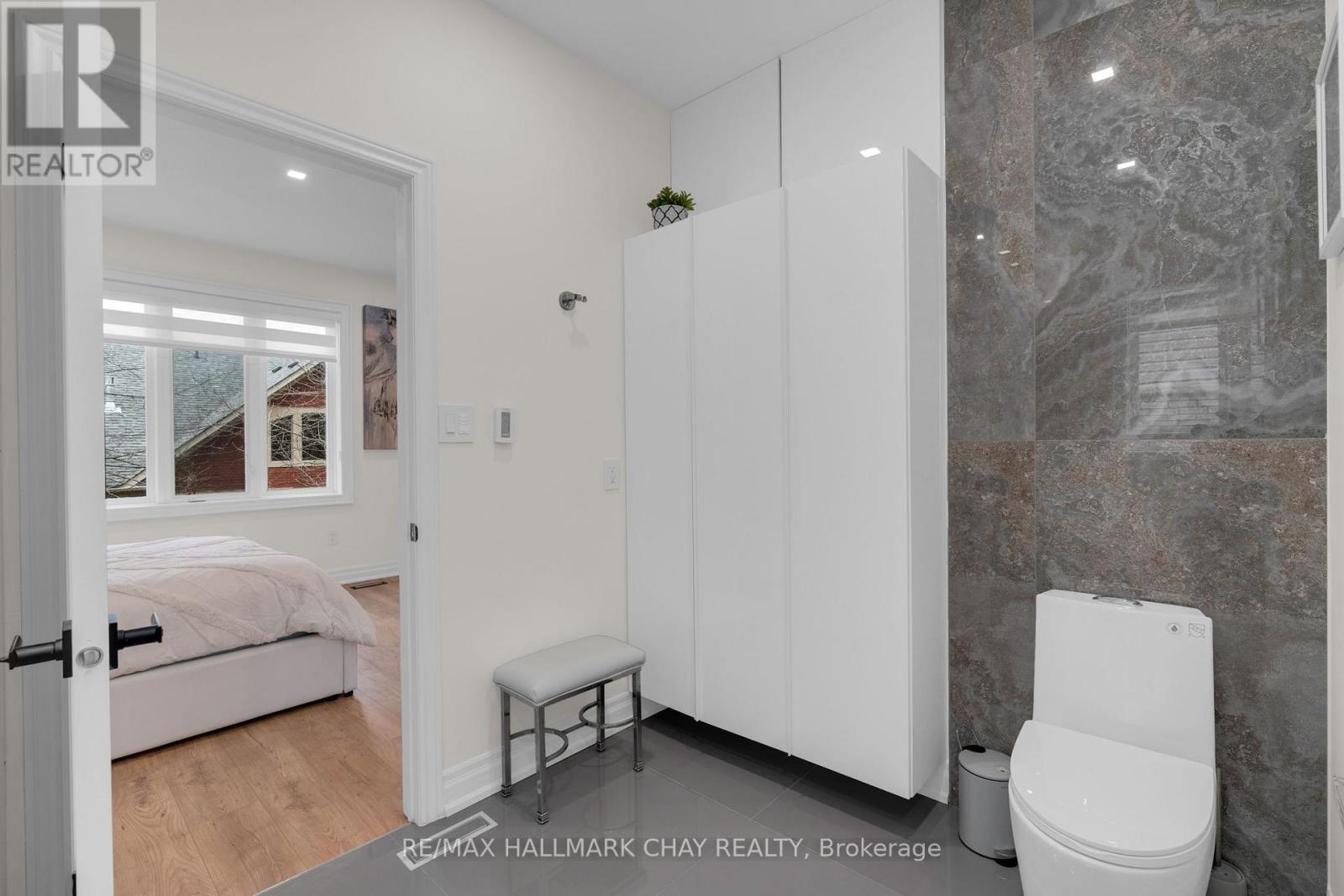 16 OAKMONT AVENUE - 18