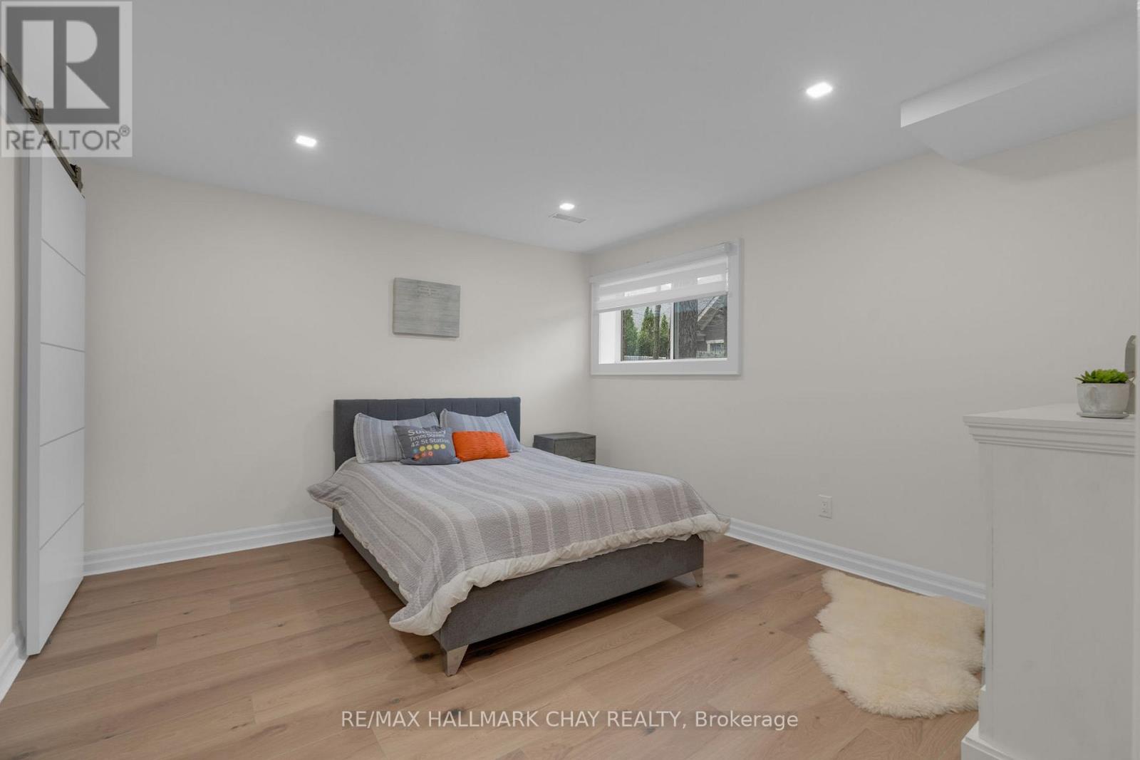 16 OAKMONT AVENUE - 28