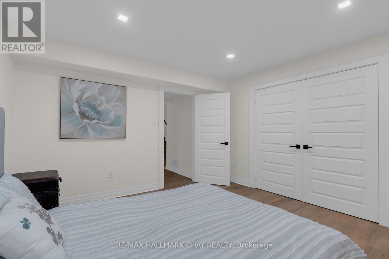 16 OAKMONT AVENUE - 30