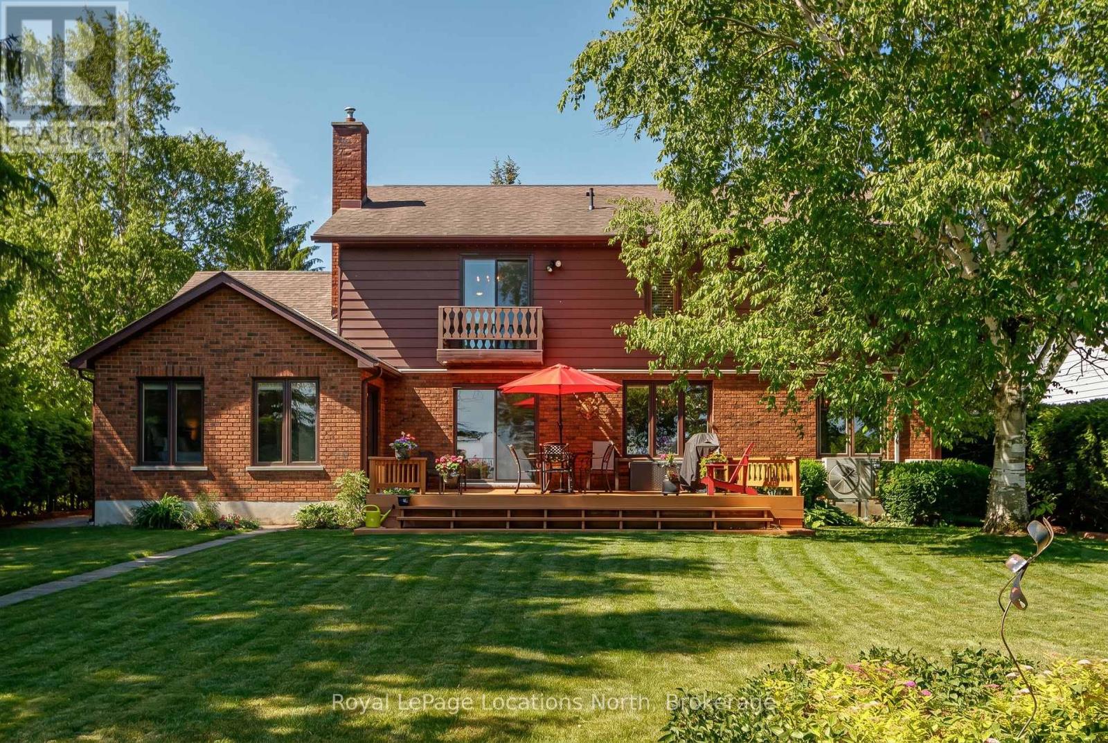 43 GEORGIAN MANOR DRIVE - 44