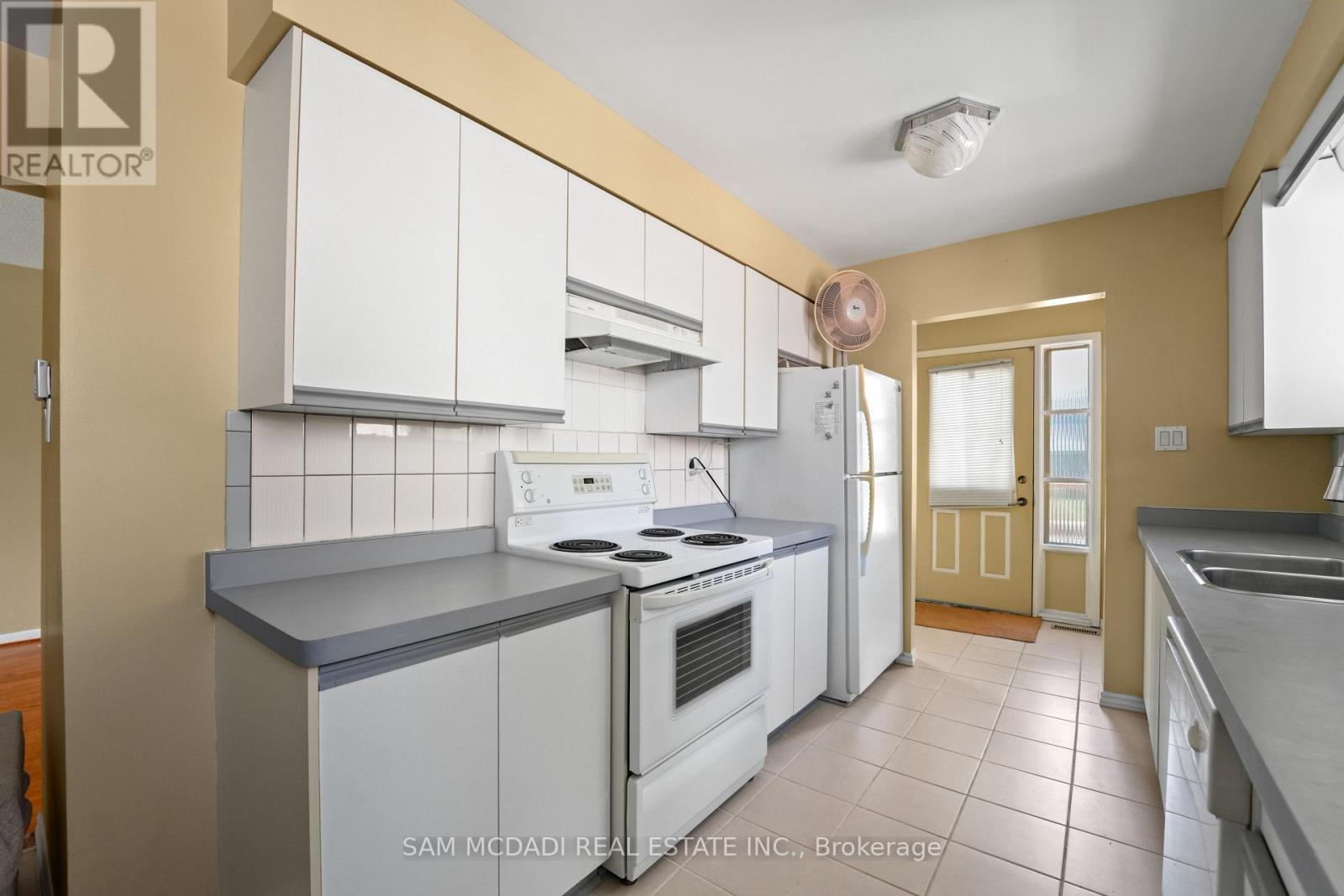 2644 ALTADENA COURT - 11