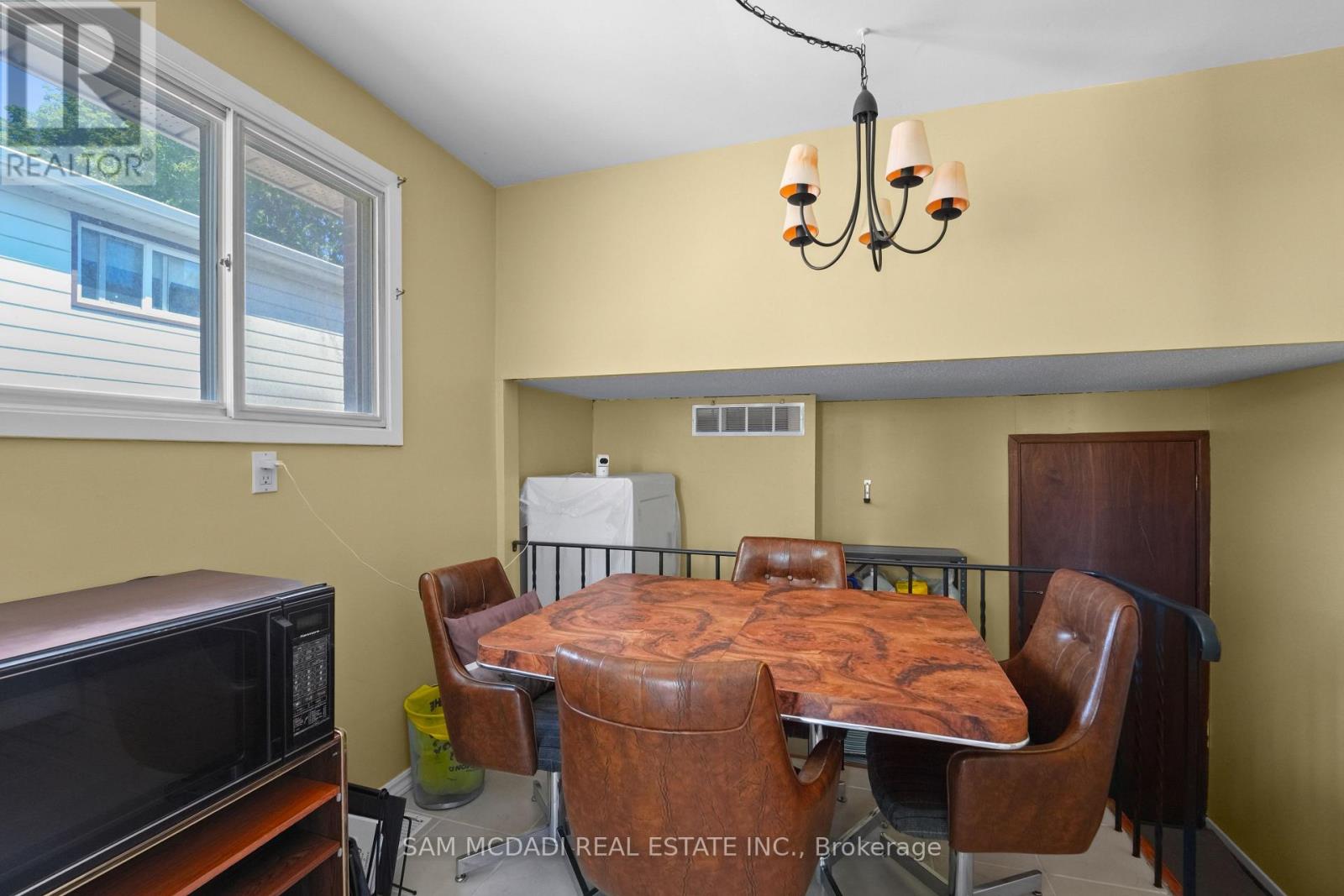2644 ALTADENA COURT - 13