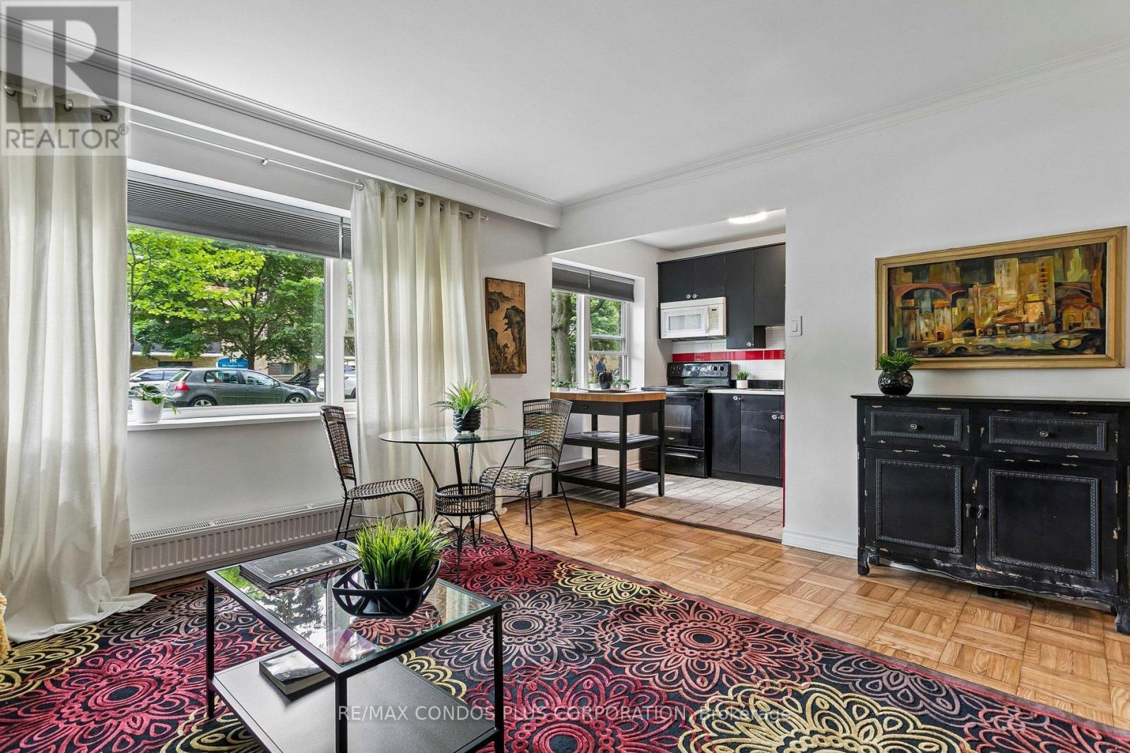 #101 185 STEPHEN DRIVE - 10