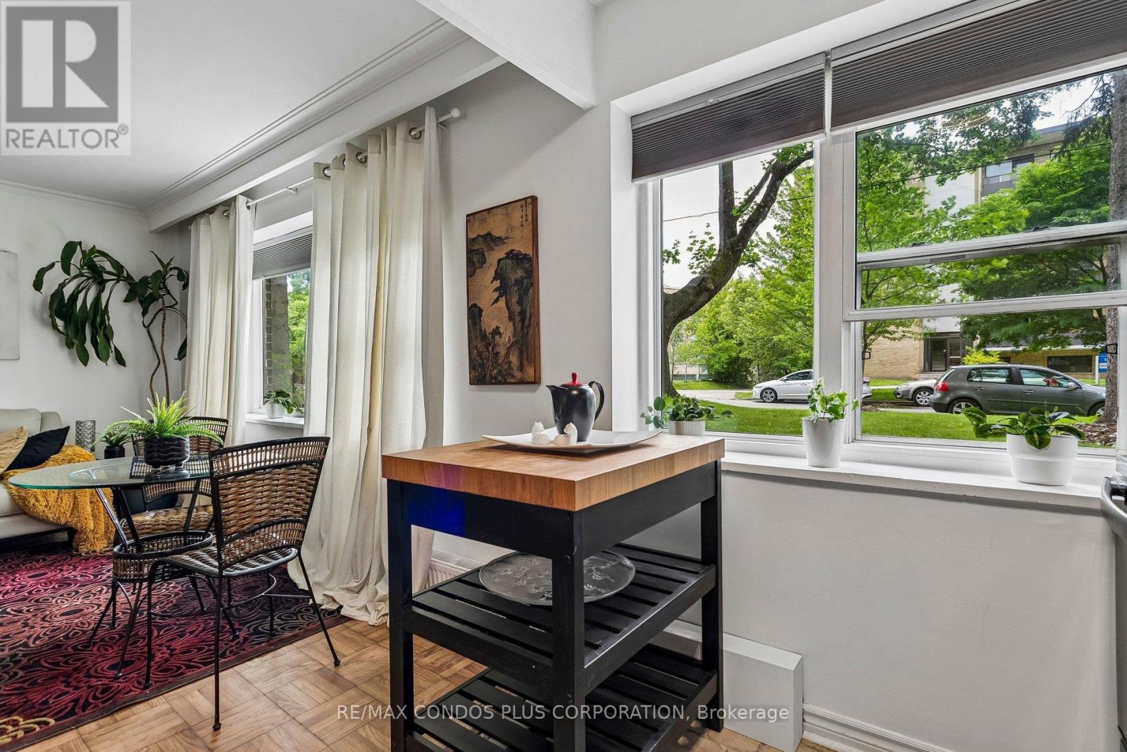 #101 185 STEPHEN DRIVE - 13