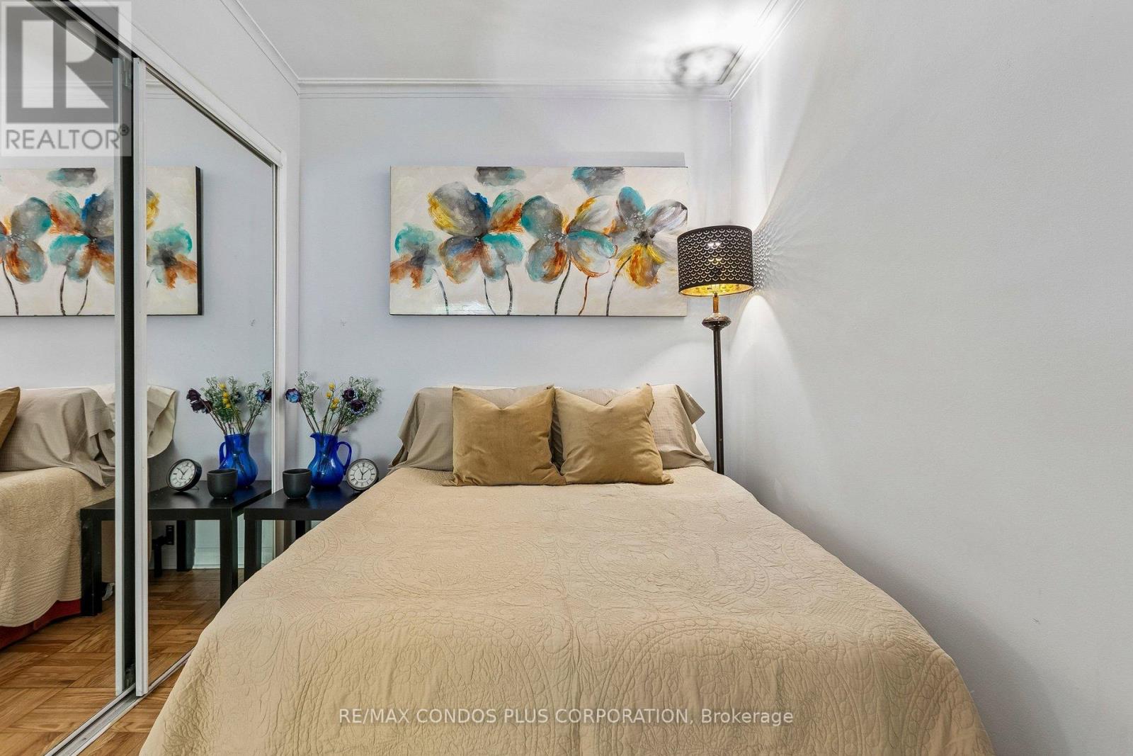 #101 185 STEPHEN DRIVE - 27