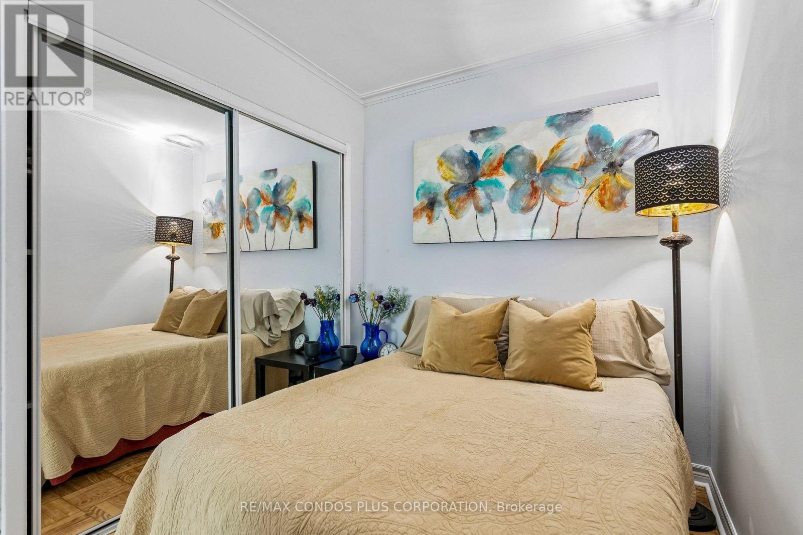 #101 185 STEPHEN DRIVE - 28