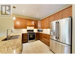1613 Northmount Avenue, Mississauga, ON L5E1Y9 Photo 13