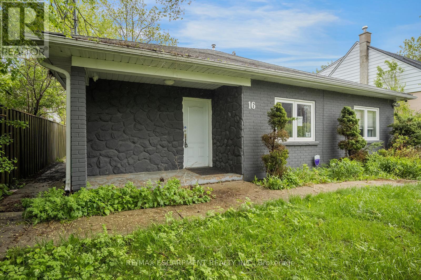 16 WOODWARD AVENUE - 5