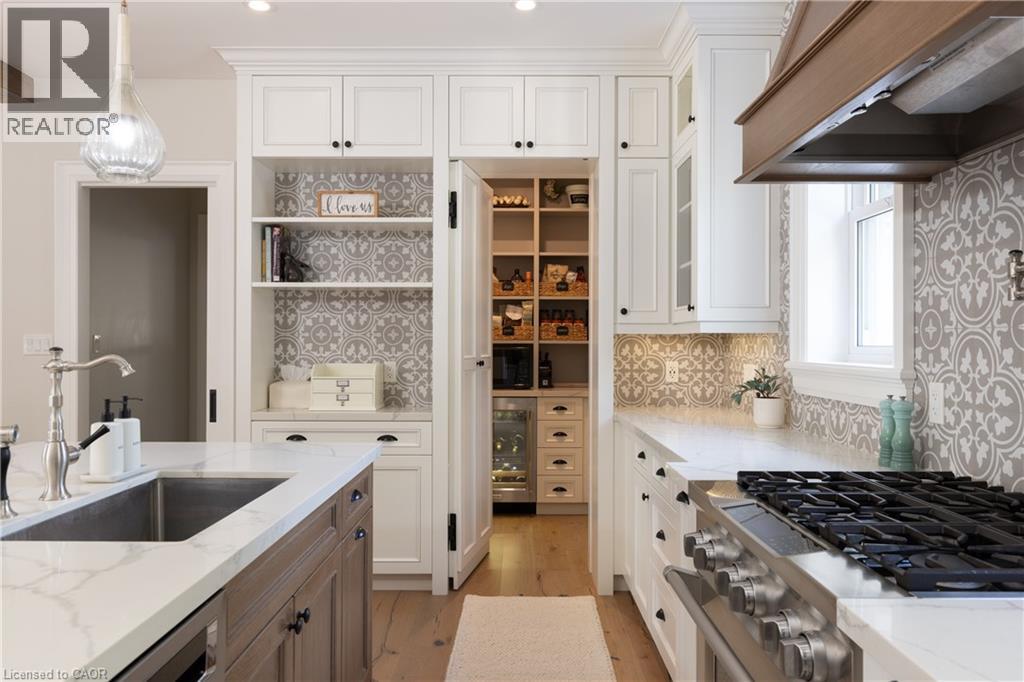 2195 COURTLAND Drive - 11