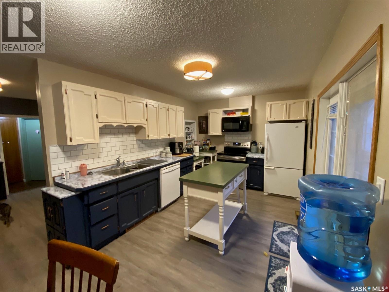 515 Springs Avenue - 13