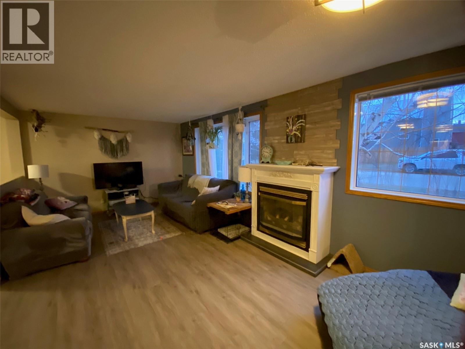 515 Springs Avenue - 8
